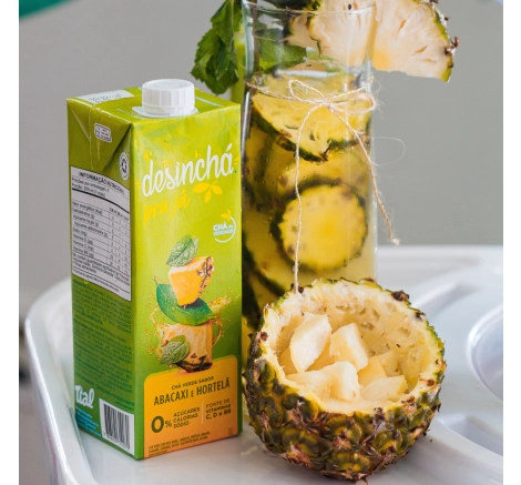 Desinchá Pra Já Chá Verde Sabor Abacaxi e Hortelã (1 litro) lateral